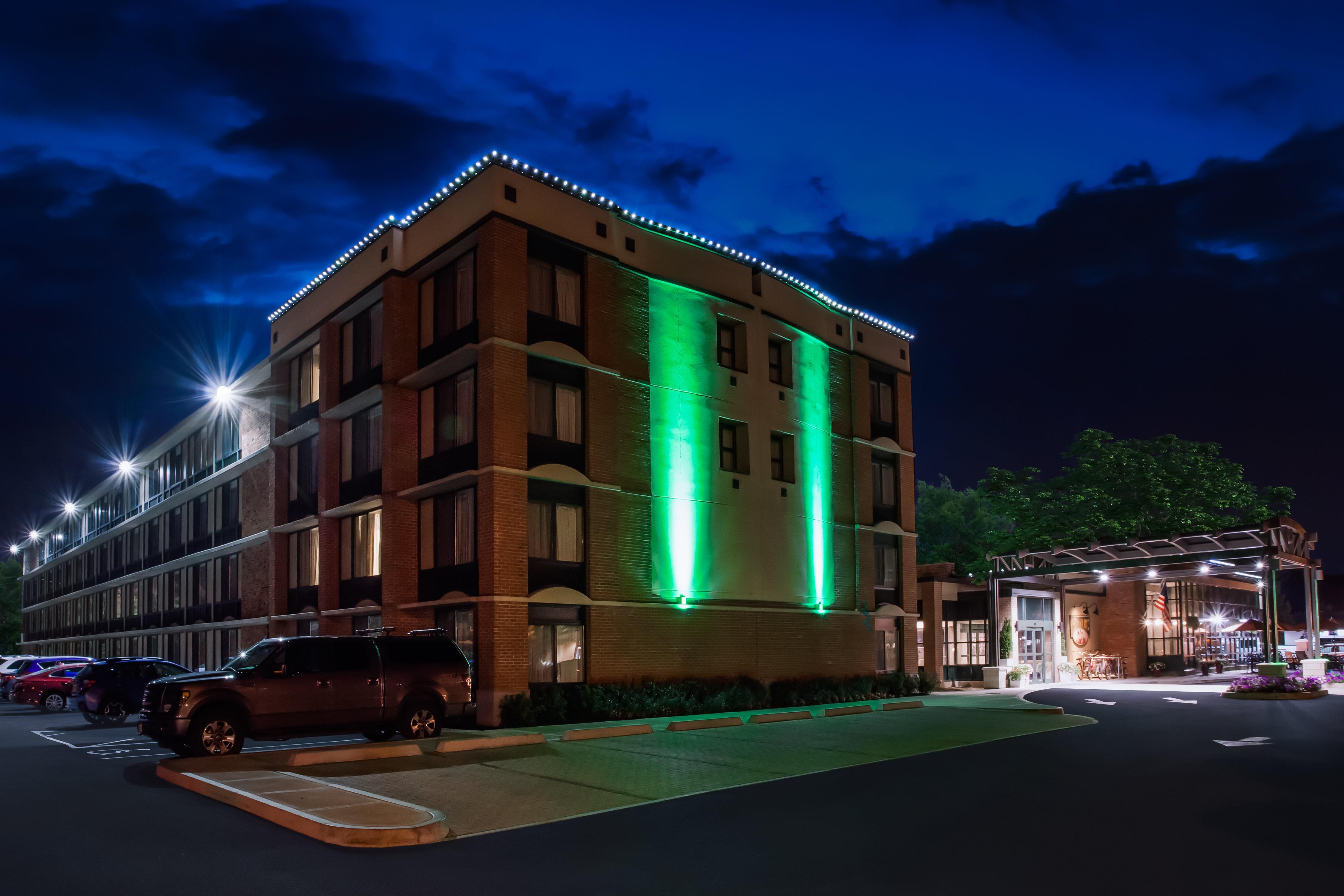 Holiday Inn Saratoga Springs By Ihg Exterior photo