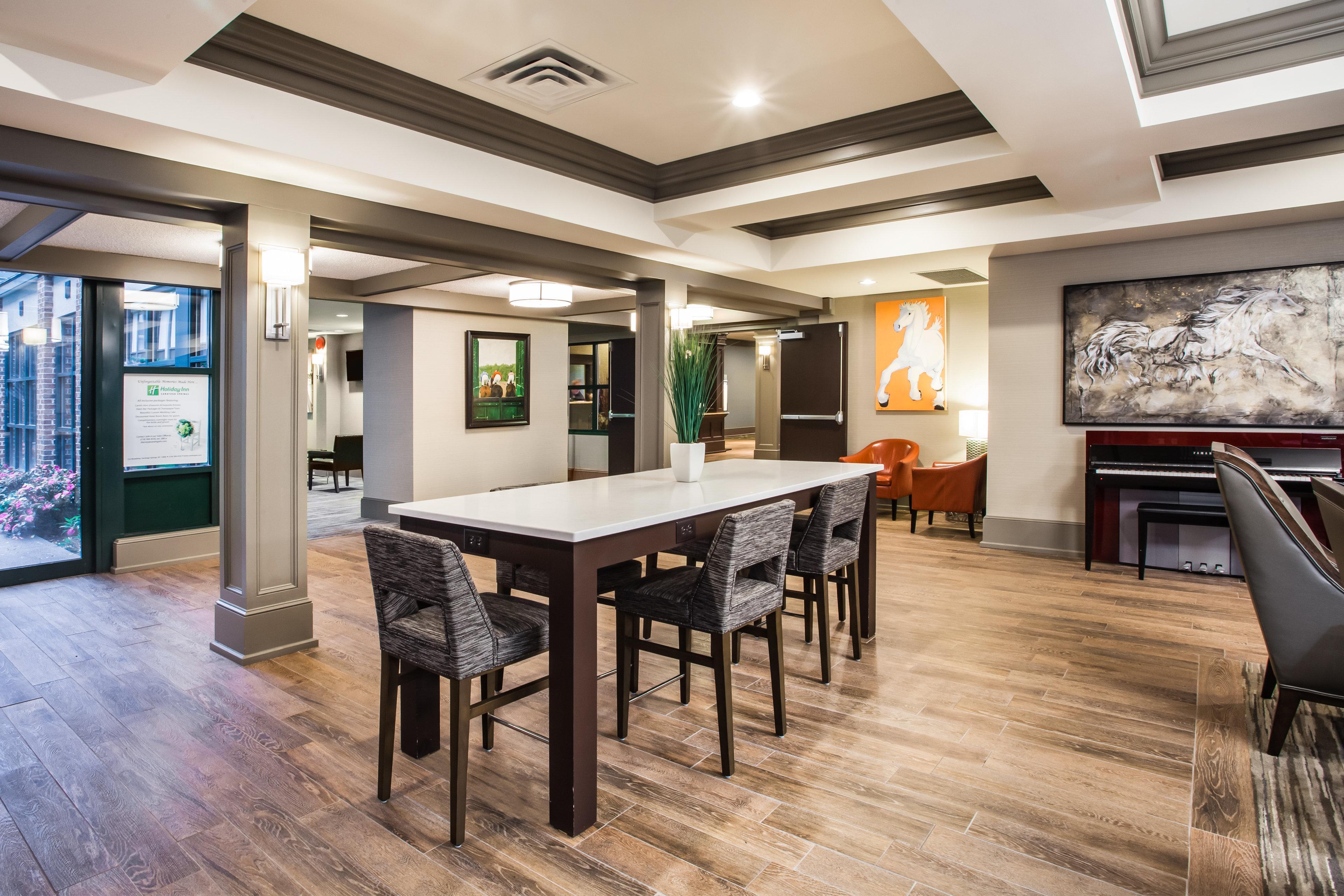Holiday Inn Saratoga Springs By Ihg Exterior photo