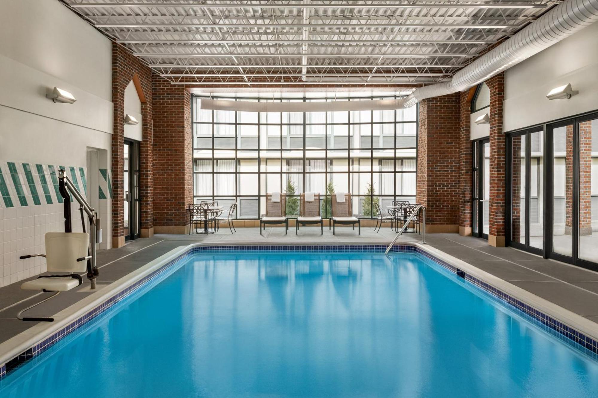 Holiday Inn Saratoga Springs By Ihg Exterior photo