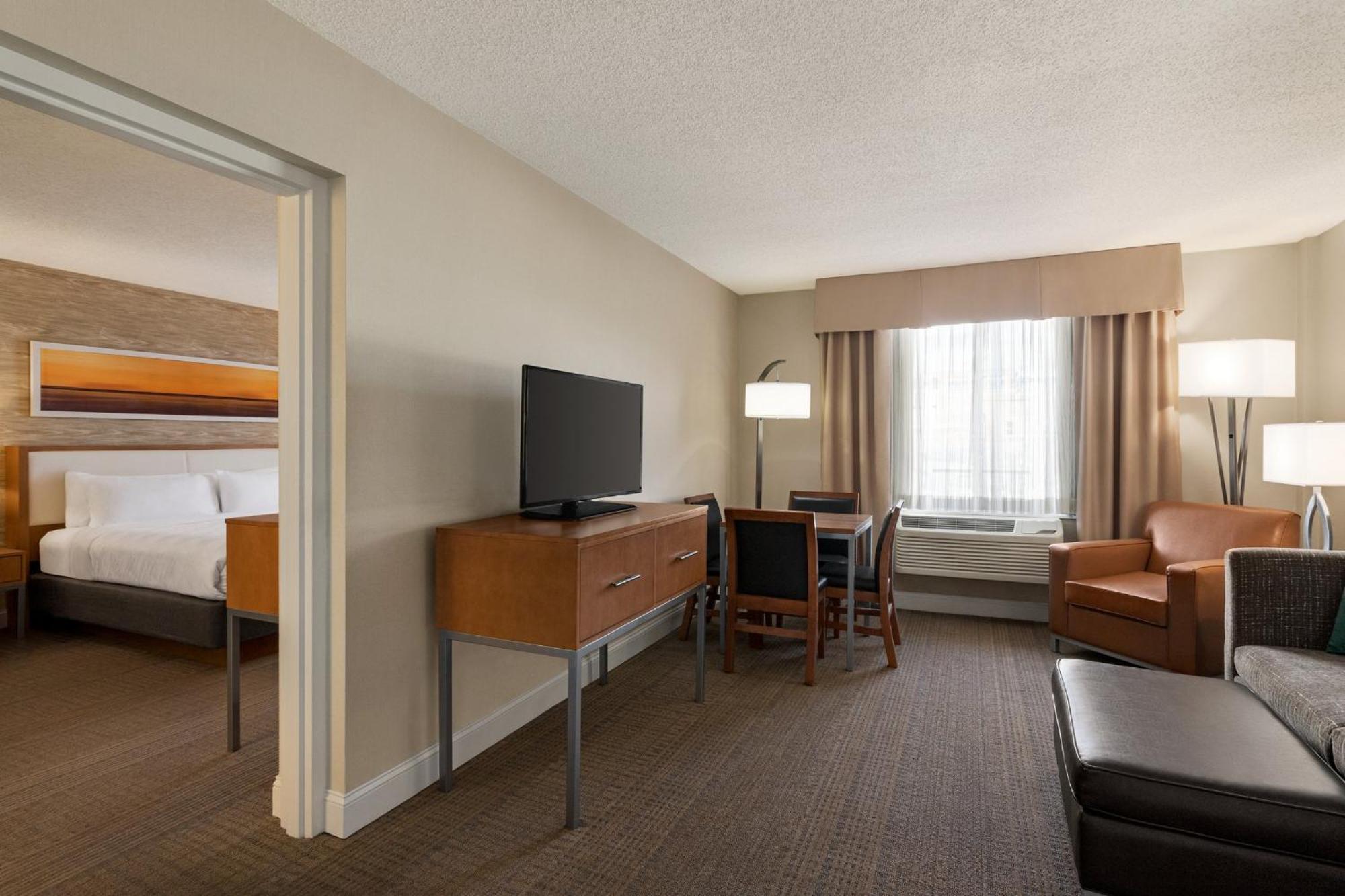 Holiday Inn Saratoga Springs By Ihg Exterior photo