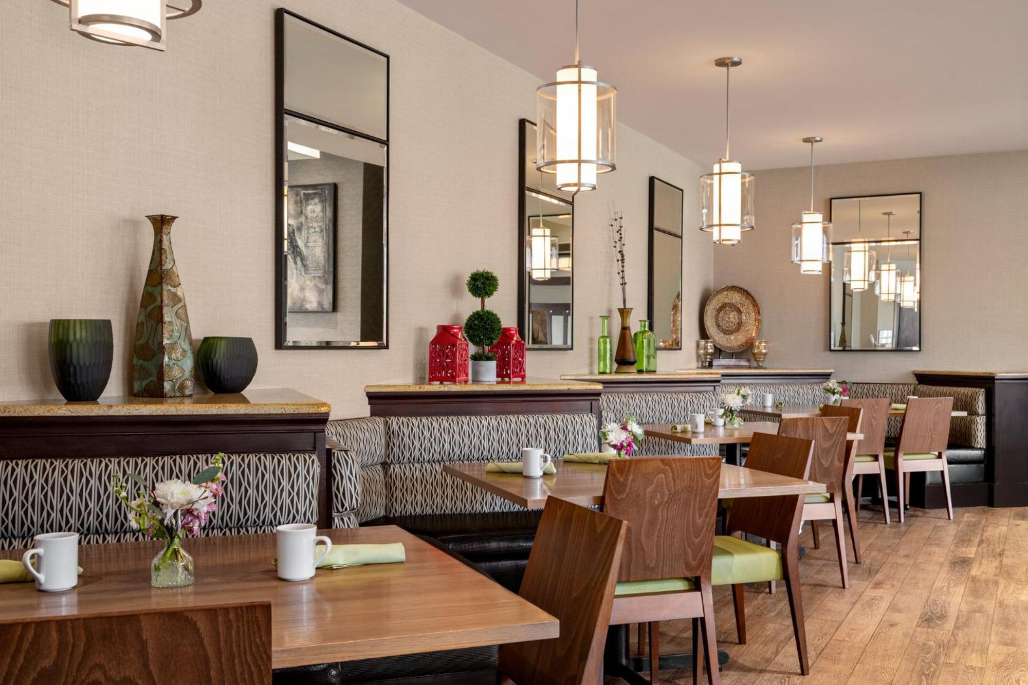Holiday Inn Saratoga Springs By Ihg Exterior photo