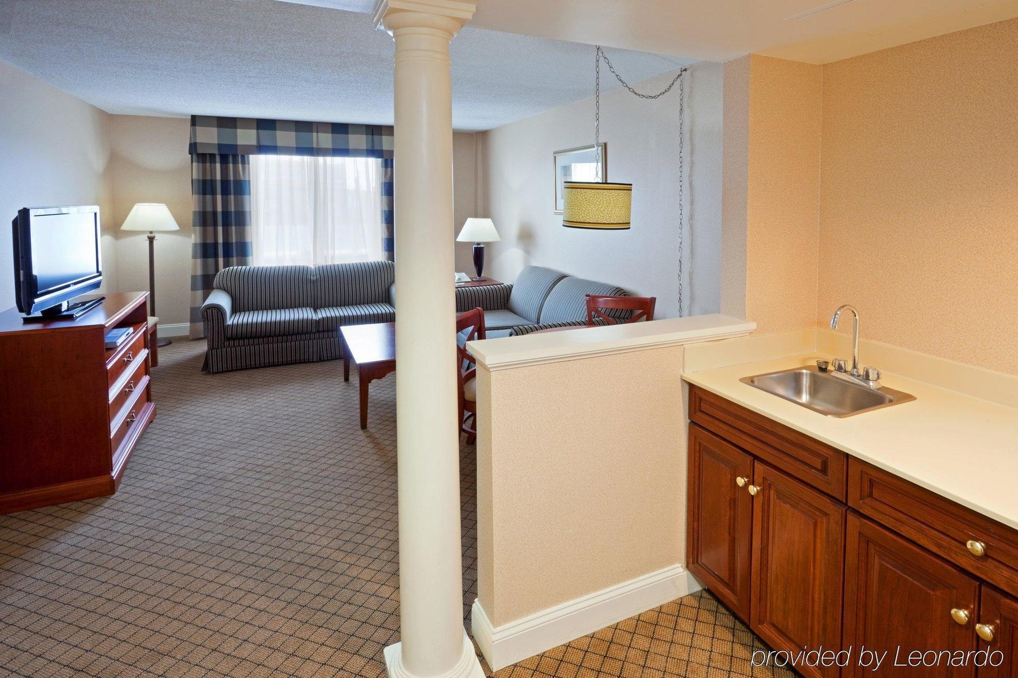 Holiday Inn Saratoga Springs By Ihg Room photo